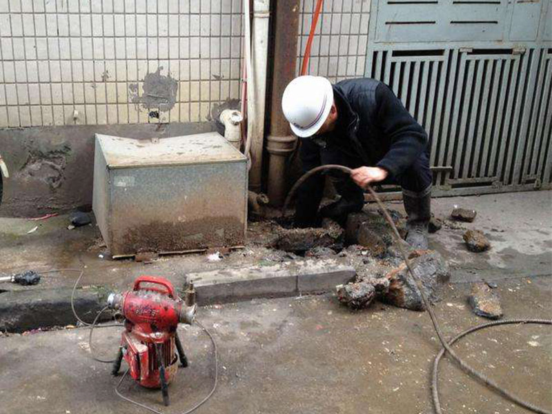 聂荣疏通下水道-洗菜池疏通