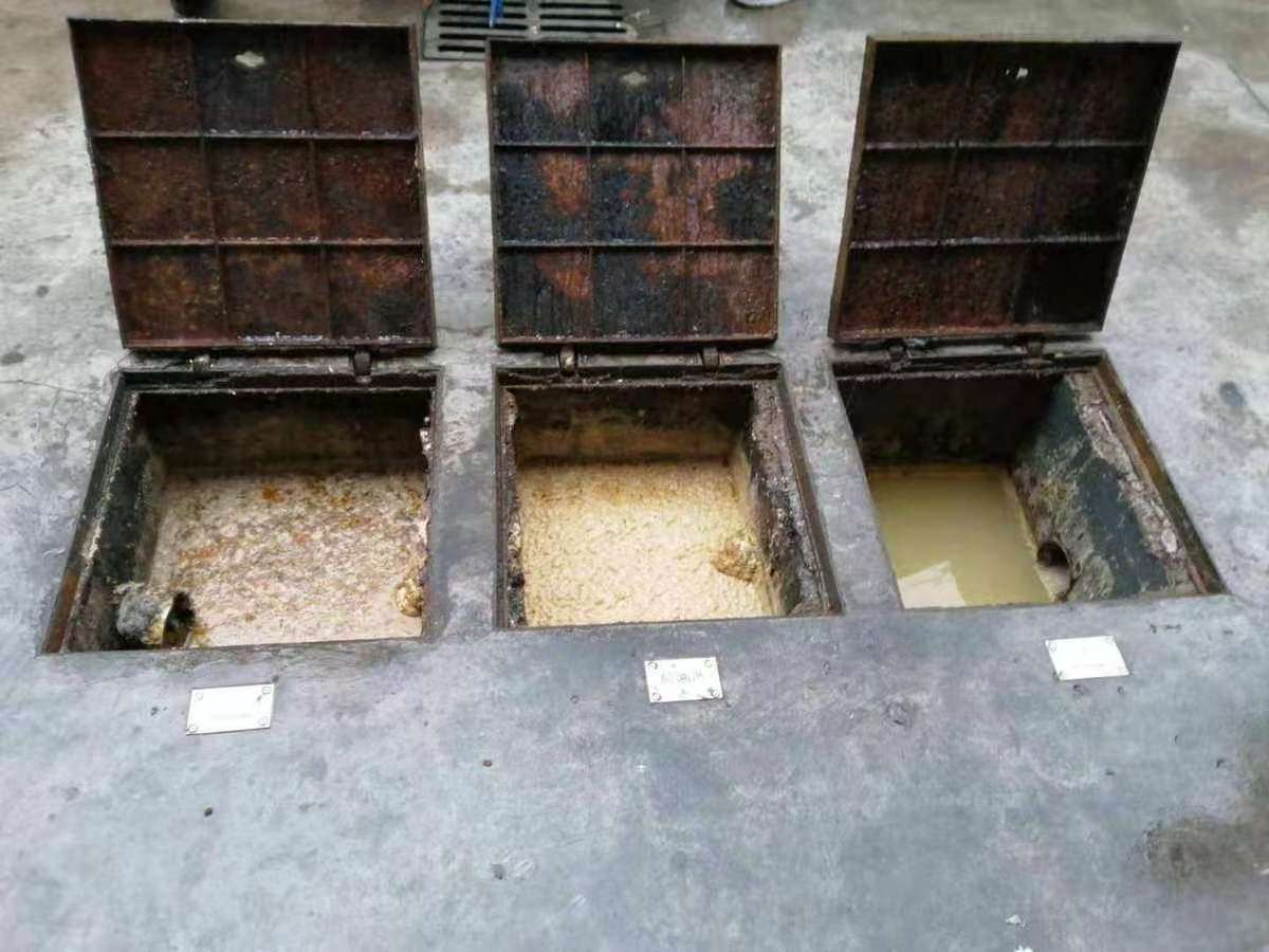 聂荣清理隔油池-污水池清掏